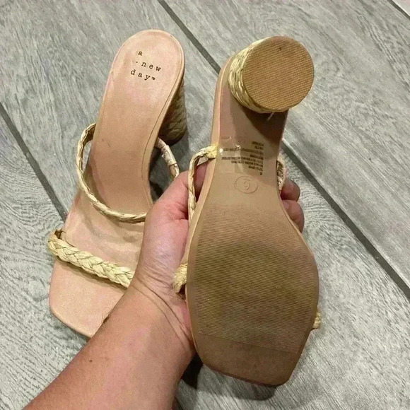 Target A New Day Rafia Block Heel Sandals Size 6 - Picture 3 of 4